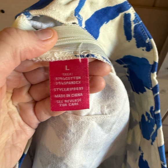 LIKE NEW Flying Tomato Paint Stroke Skort - Picture 6 of 7